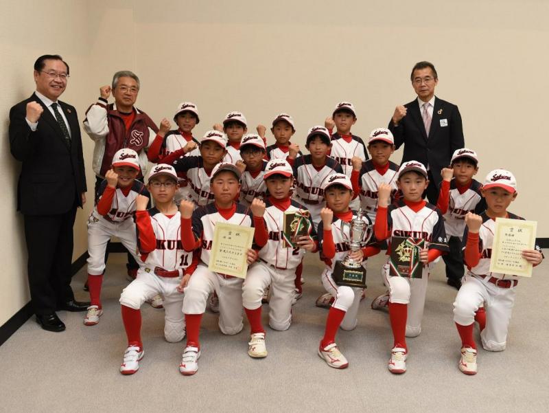 春季全日本小学生ソフトボール大会出場選手表敬訪問