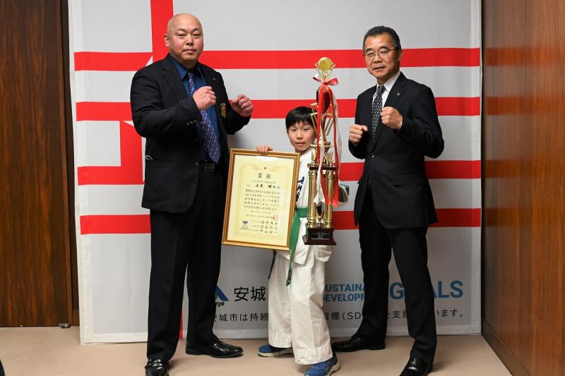 第17回JKJO全日本ジュニア空手道選手権大会入賞者表敬訪問