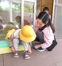靴を脱ぐよ