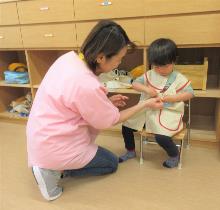 スモック脱ぎ