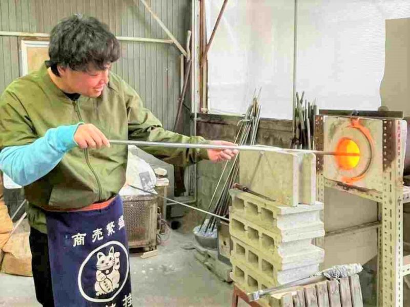 吹きガラス体験