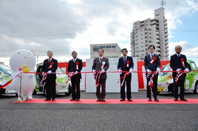 141213きーモビ開業式典中心市街地交流広場