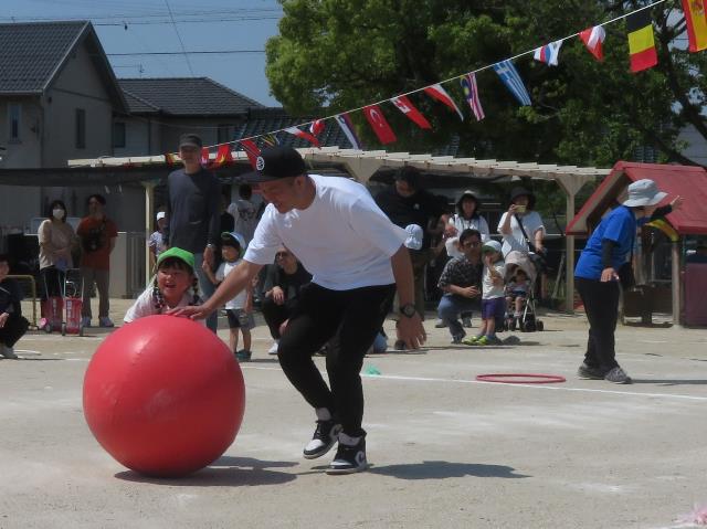高棚こども園運動会大玉転がし