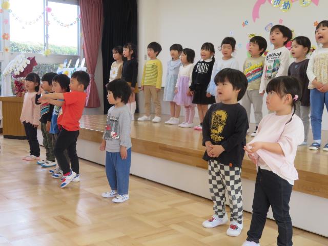 高棚入園式年長年中出し物