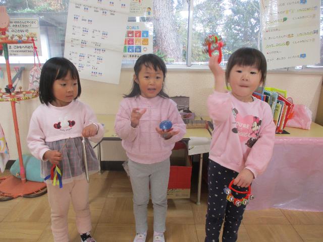 えのこばなな楽器遊び