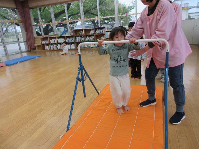 鉄棒中みつこ