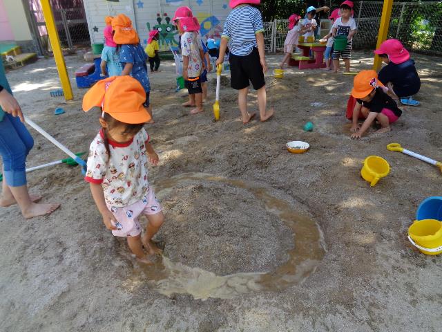 えのきこども園水路