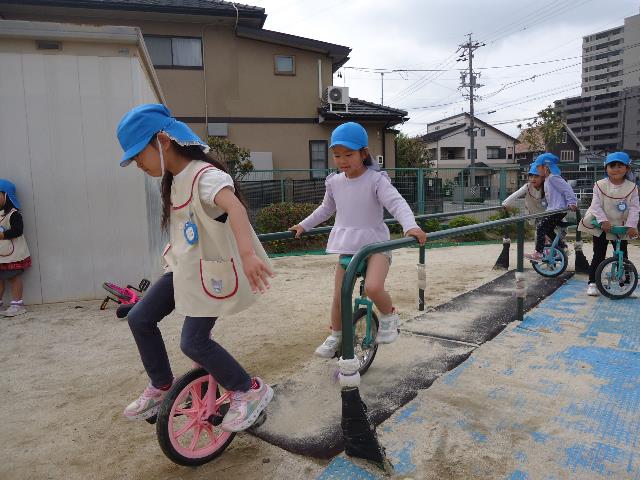 作野一輪車