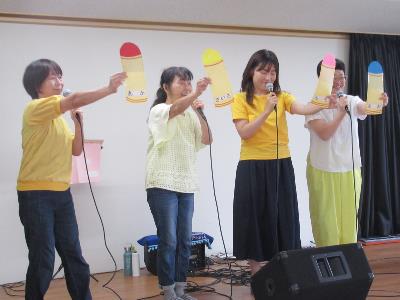 東こどんな色