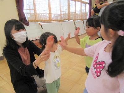 東こバイバイタッチ