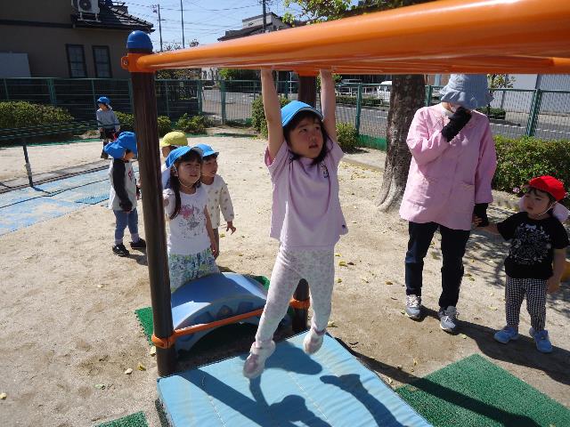 作野うんてい