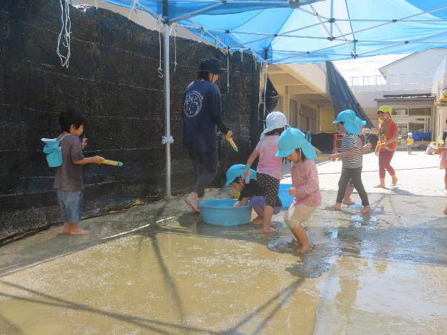 安城保幼児水遊び7