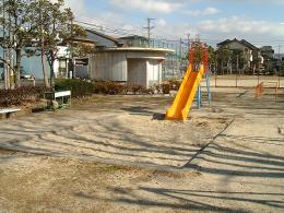 中根公園すべり台