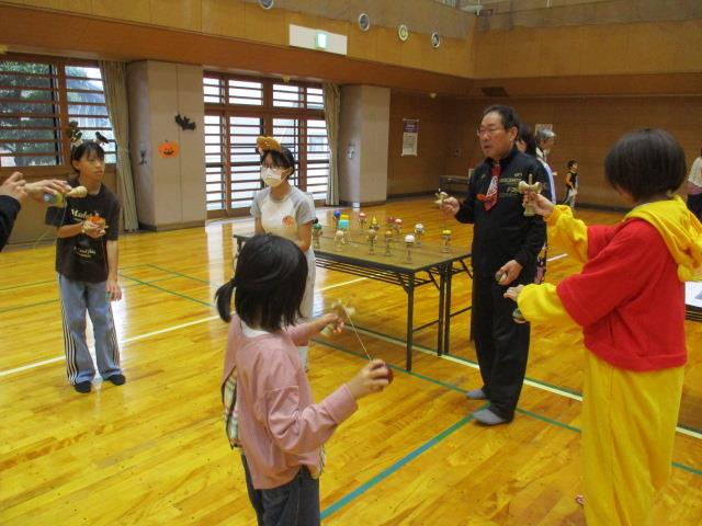 R7ハロウィンけん玉