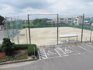 東部公民館多目的広場