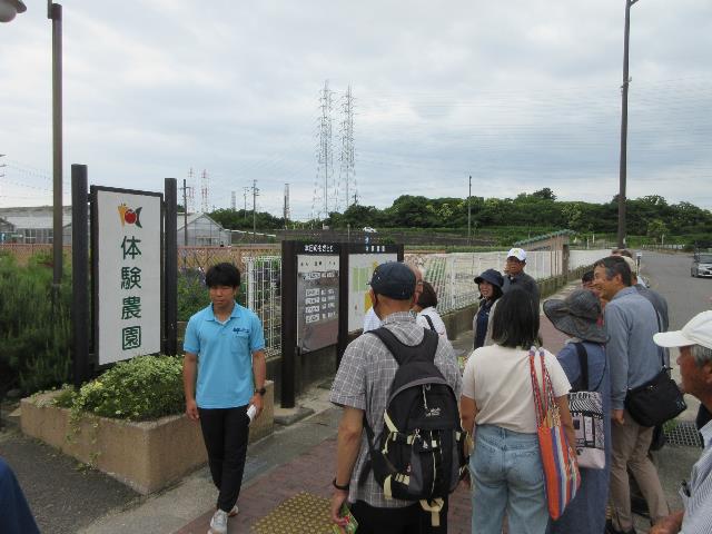 r70626あおいパーク見学２