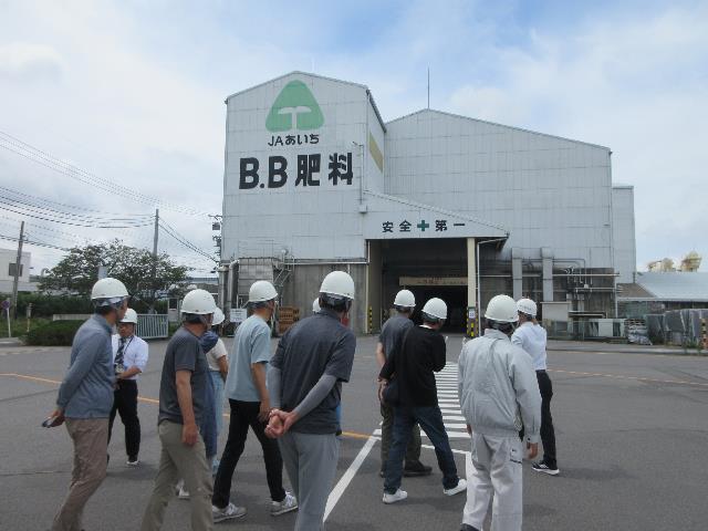 r70626BB肥料工場見学２