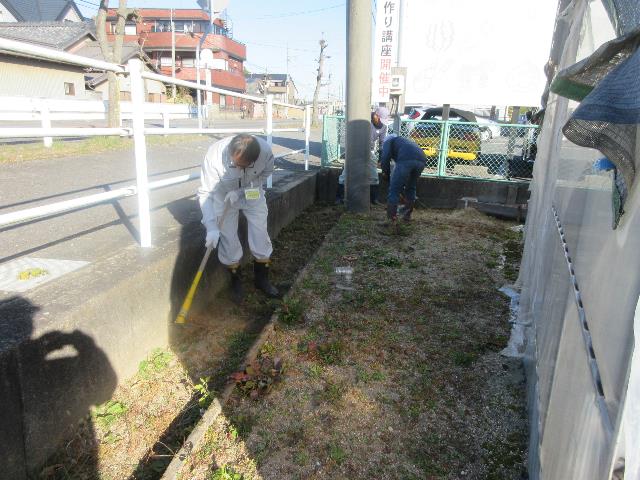 r71210西圃場の除草1